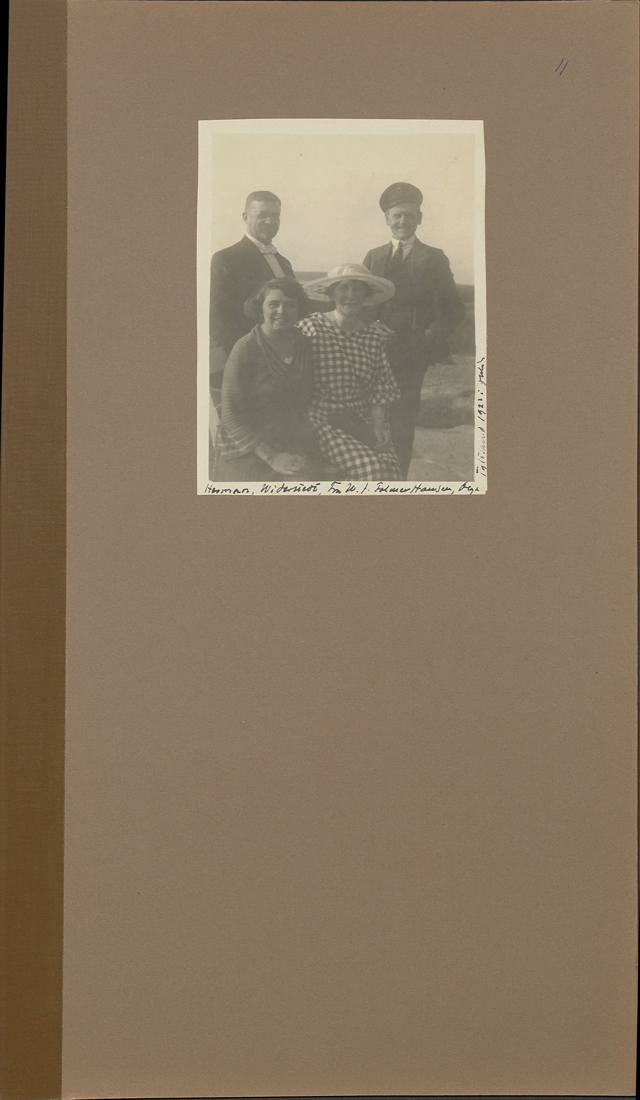 Ett av Nils Otto Birger Borgströms fotoalbum